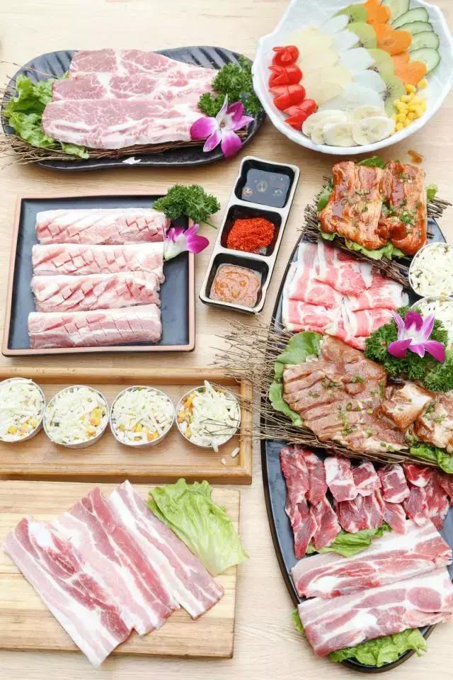 走一波，终于截至这家月销60W的人气烤肉店从市中心开到城南了！