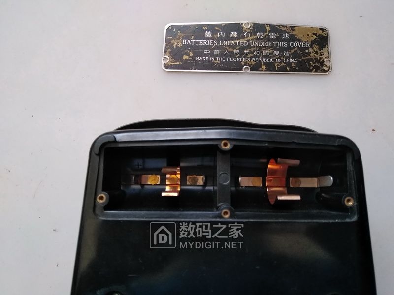 一块1964年2月上海震华电器厂制造500型万用表！