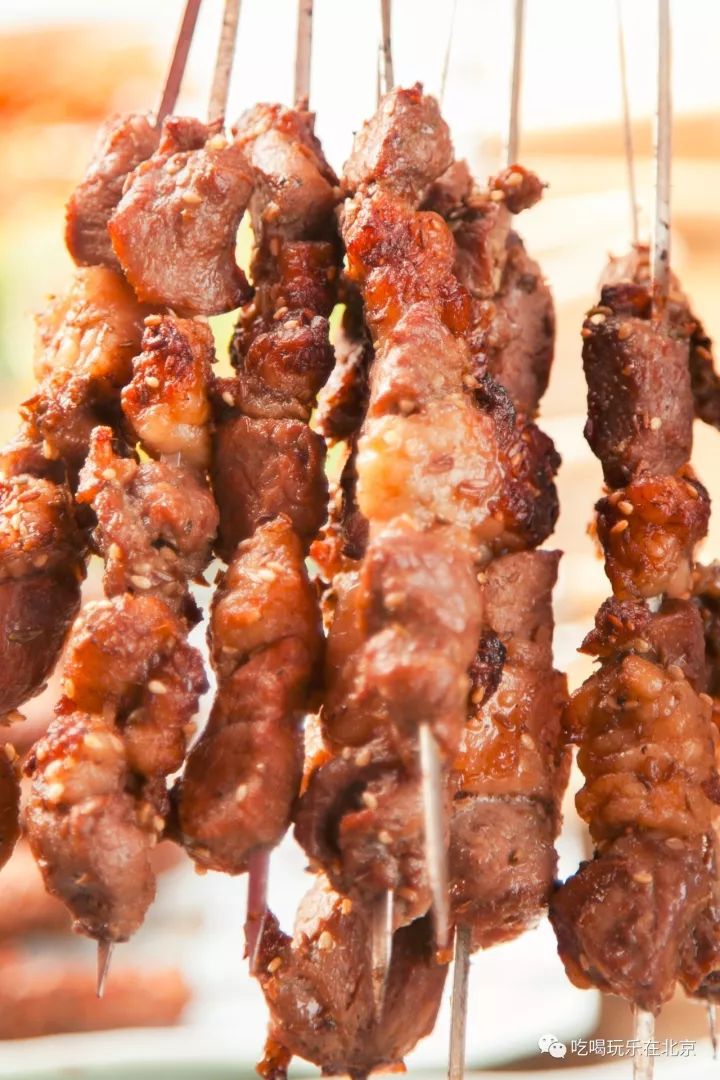 老顾客一直追寻的12年烤串老店,这家烤串生意如此火爆