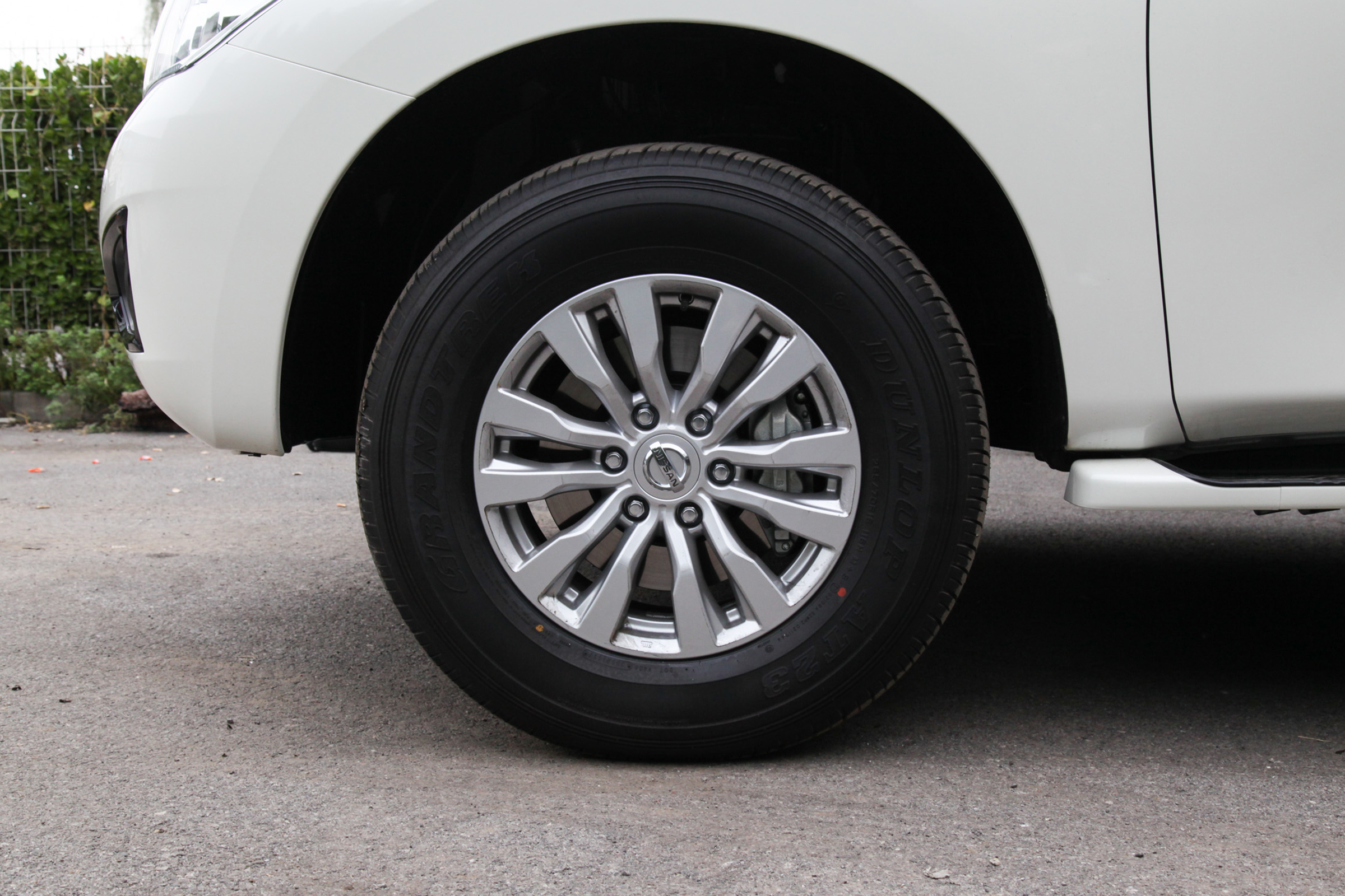 日产途乐4.0铂金版陆巡,日产途乐四驱越野不输牧马人