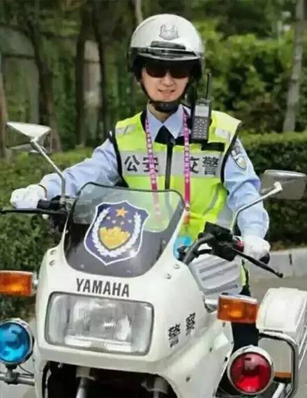 新警察故事粤语原版,新警察故事爸爸