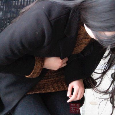 例假血块特别多特别大是血瘀么,例假血块是絮状