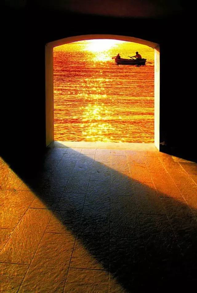 视觉明暗对比,视觉冲击颜色对比图片