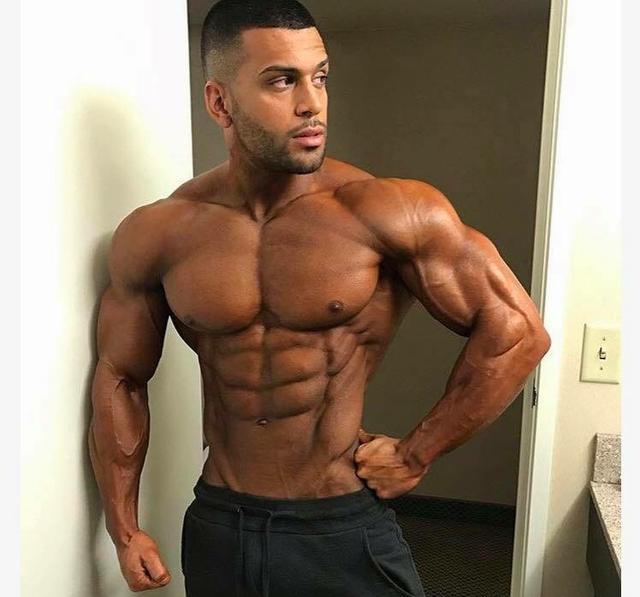 胸肌和背部这样练强度才能提升强度：8个动作绝对高强度强化胸背