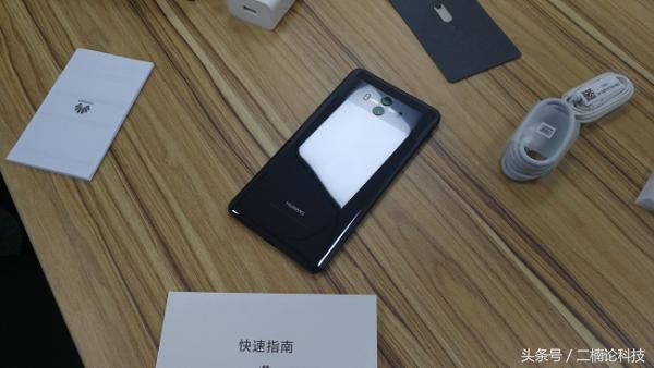 华为mate10黑色,华为mate10亮黑6+128体验