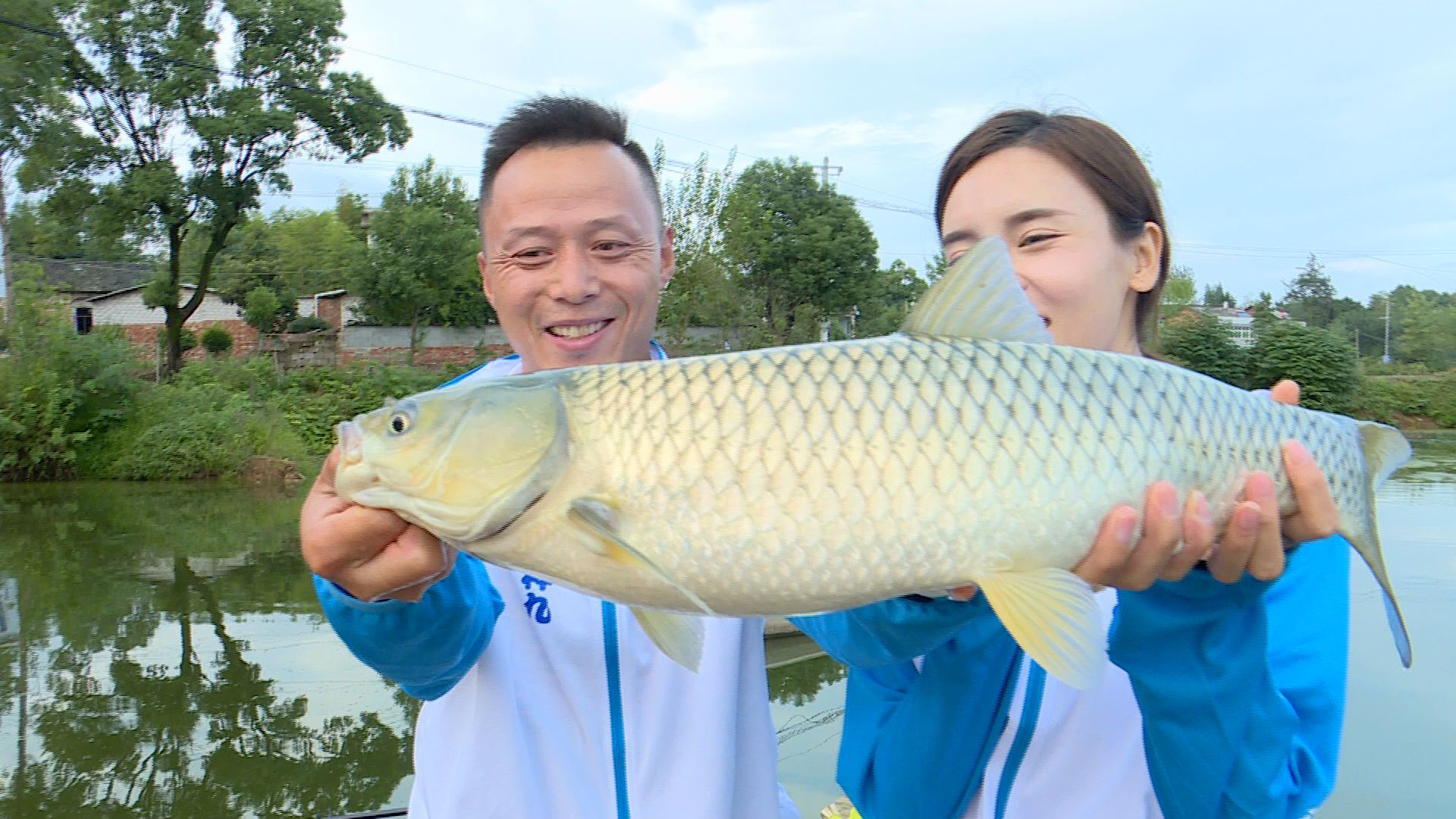 水库野钓打窝的五个实用技巧,夏季水库野钓怎么打窝能引来大鱼
