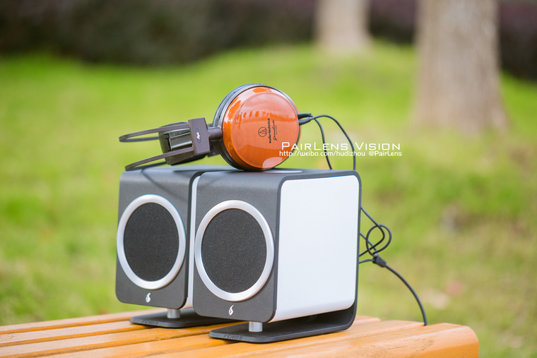 美少女与FeniksAudioEssence音箱的不经意邂逅