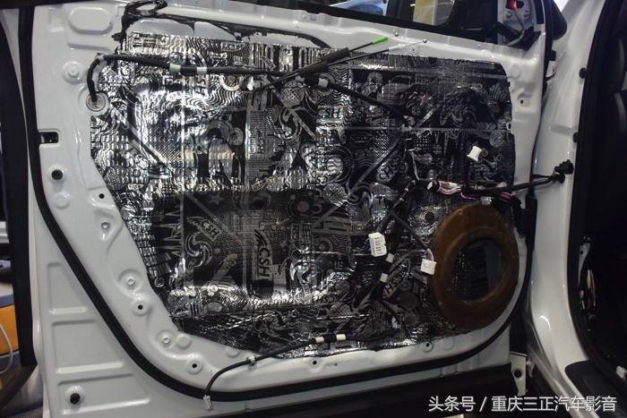 重庆丰田霸道汽车音响改装,成都丰田汉兰达丹拿音响改装升级