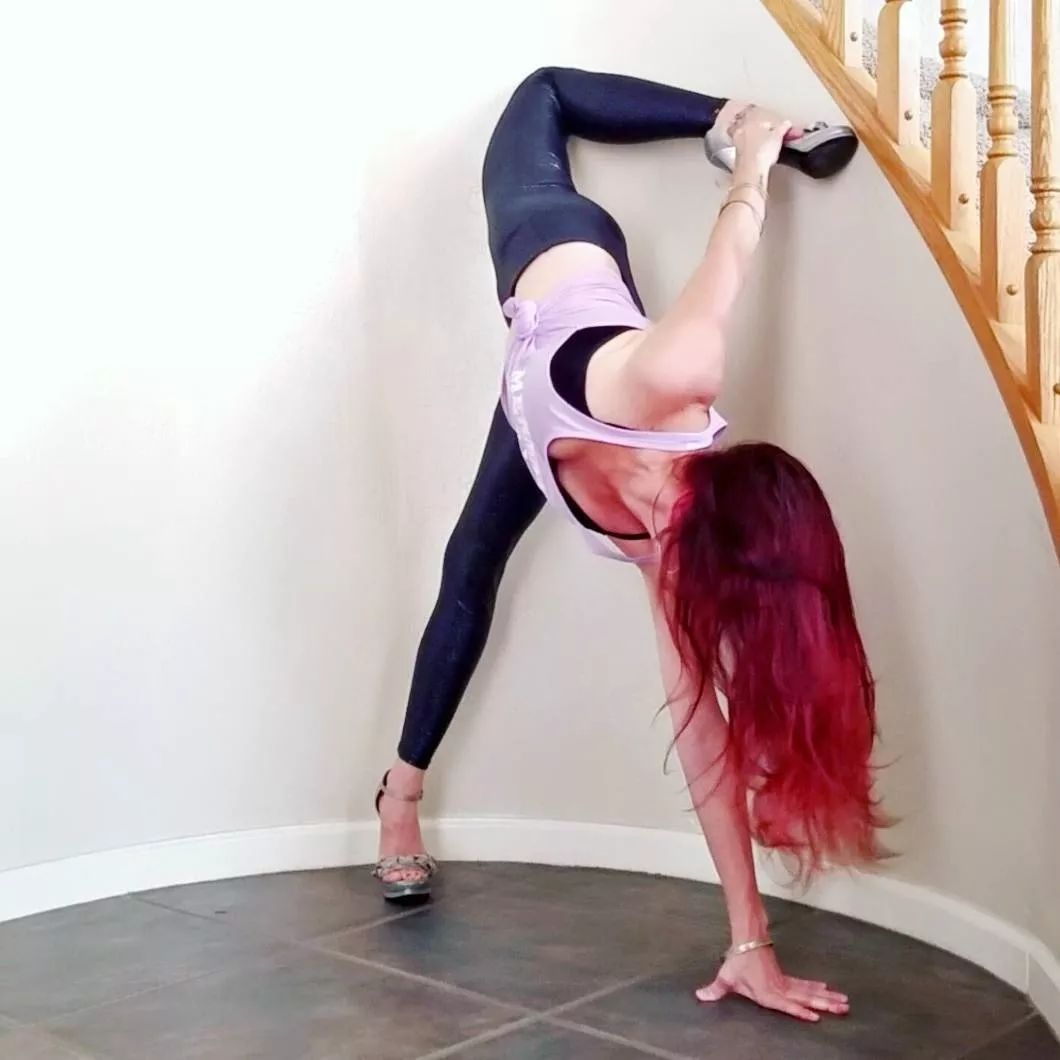 瑜伽解惑，这腰软到没骨头，为何时刻都在用力？