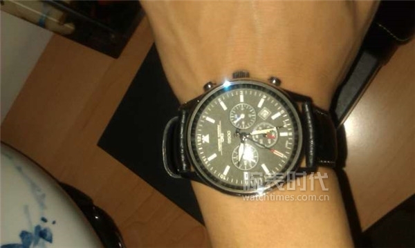 看看路人都戴什么翡翠,适合女生戴的小众牌子