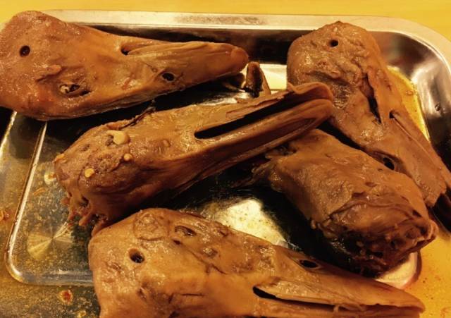 比万圣节更怪米日眼的装扮是重庆这15家店店