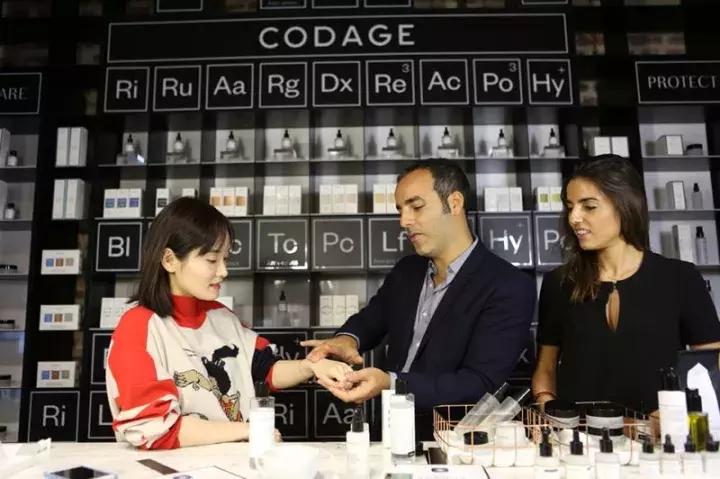 石榴婆开店时代,石榴婆的小卖部