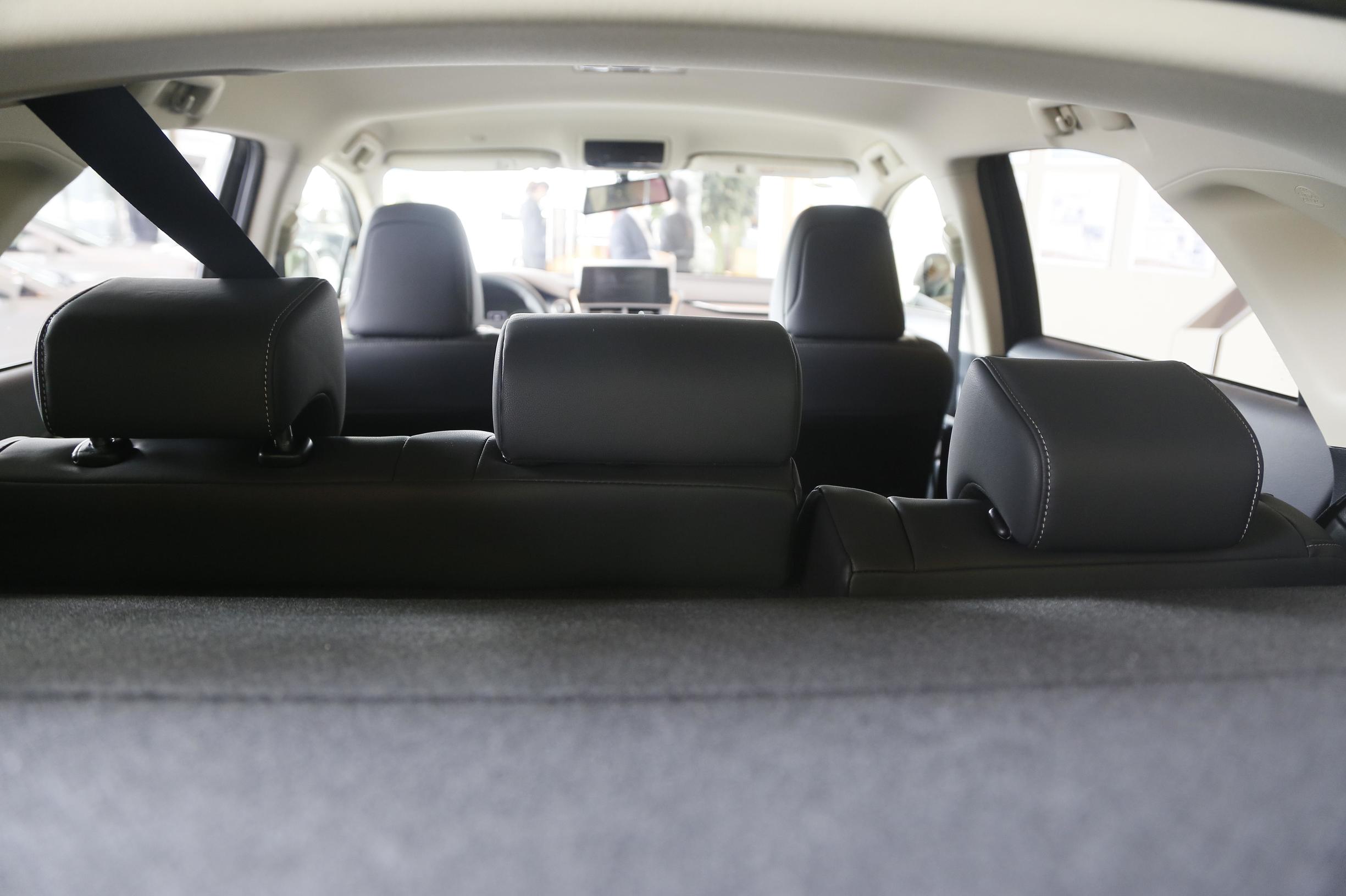 8万左右的雷克萨斯nx300,10多万的雷克萨斯nx300h