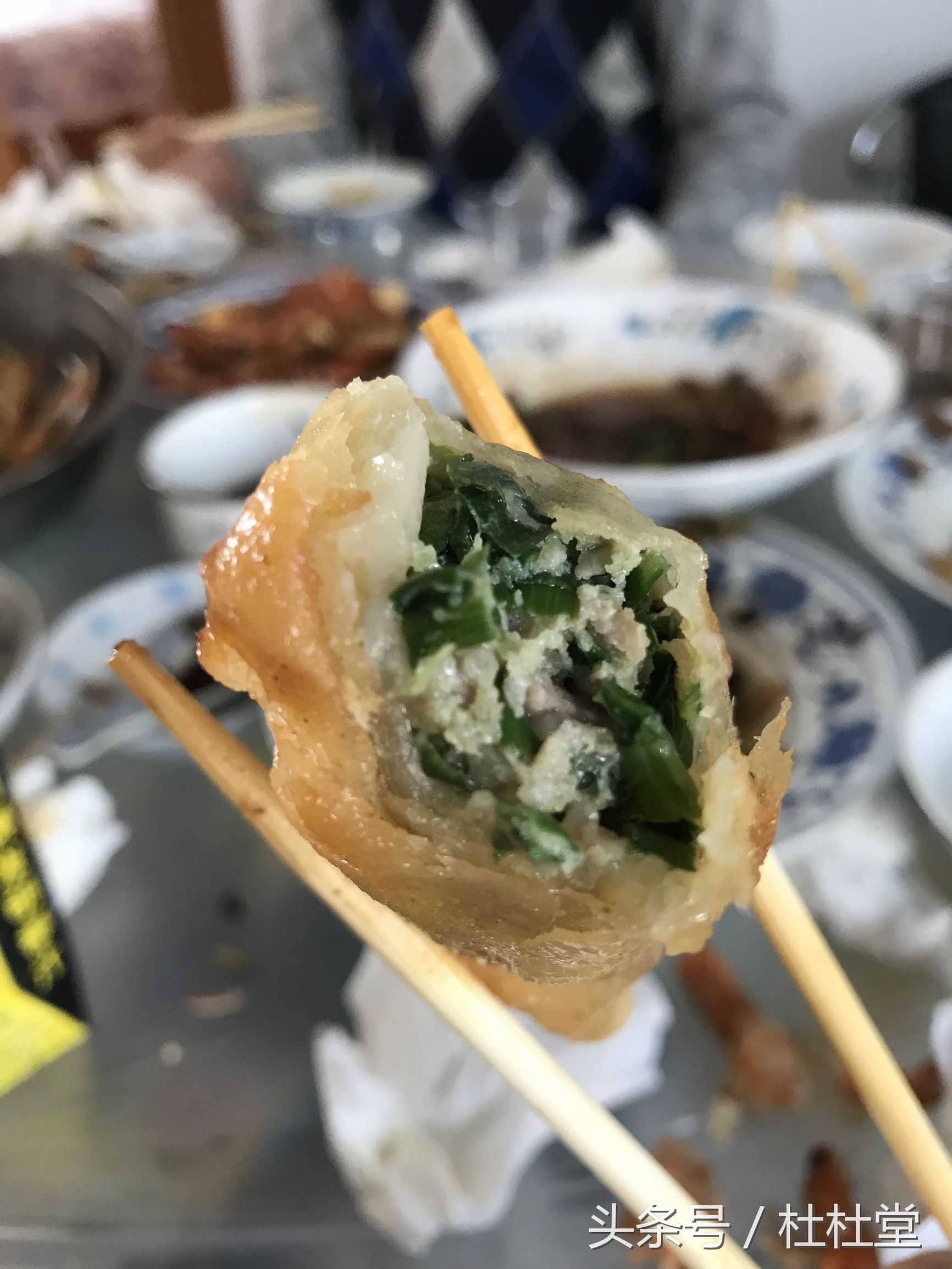 春卷怎么炸又酥又脆不容易焦,春卷怎么炸又酥又脆炸几分钟