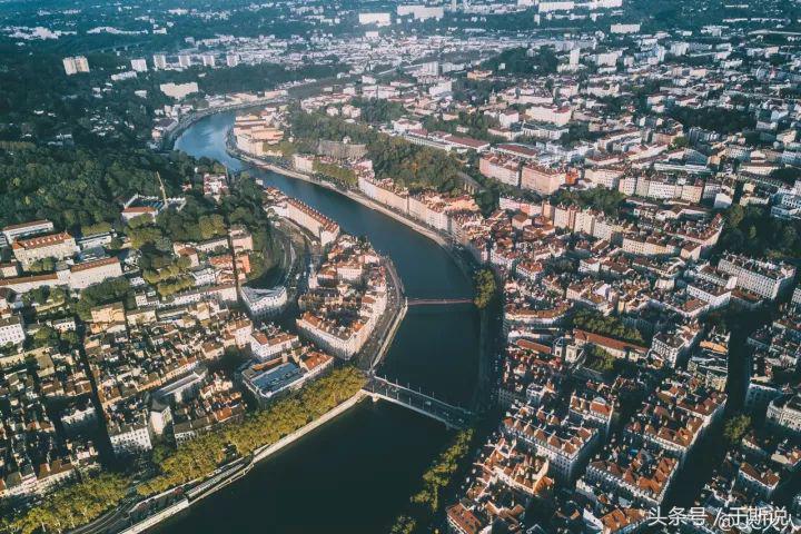 航拍全程视频,航拍一个全方位多角度的视频