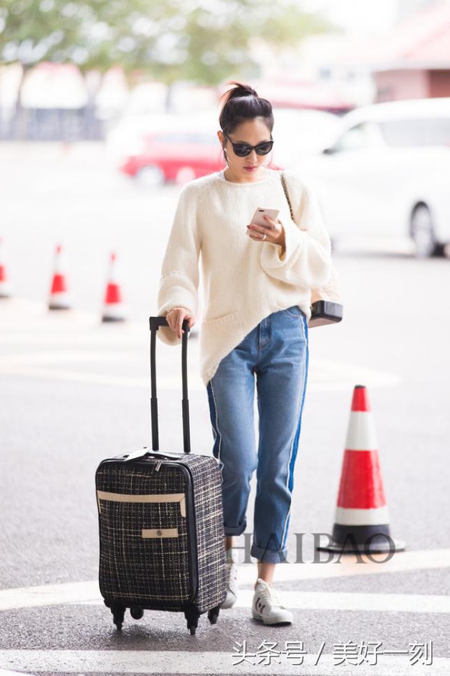 杨幂白百何毛衣搭配,网红运动鞋女款杨幂