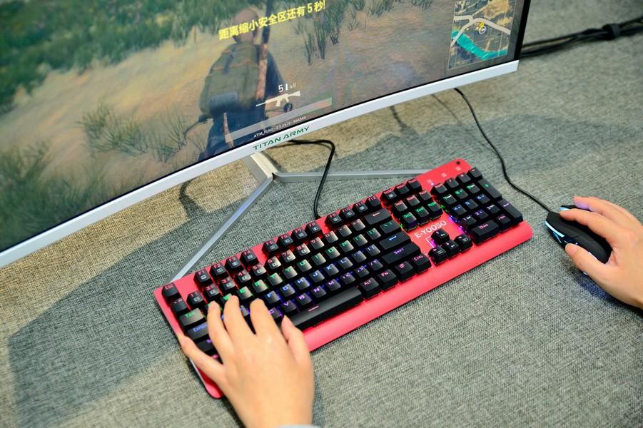 e元素z11机械键盘测评,e元素z686机械键盘