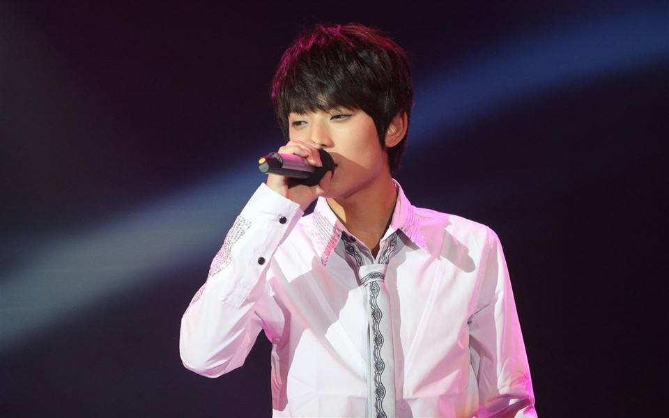 今年男星身高调整,男明星拍戏为了增高有多拼