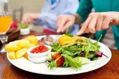 怎么样优雅吃西餐,吃西餐的优雅视频