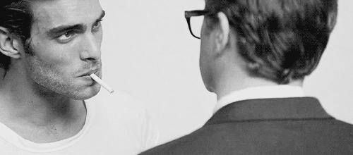 卖最贵的口红、拍超棒的电影，TomFord就是油腻中年男的反义词