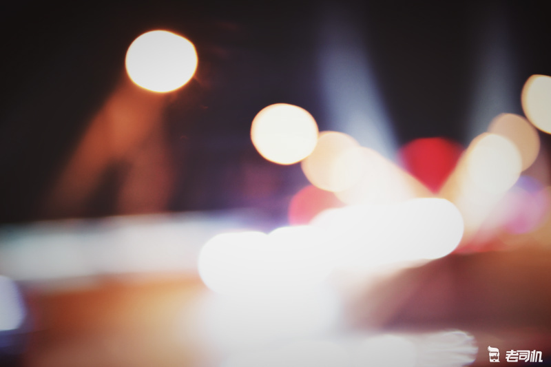 奥迪a4l45quattro臻选动感型,奥迪a4l第一视角40tfsi试驾