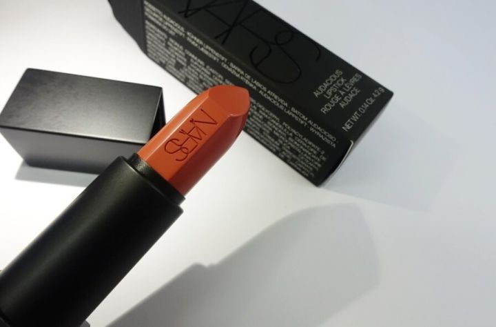 秋冬最显白的9支口红,兰蔻黄皮显白口红秋冬