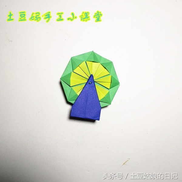 正方形纸折摩天轮,简单折游乐园摩天轮