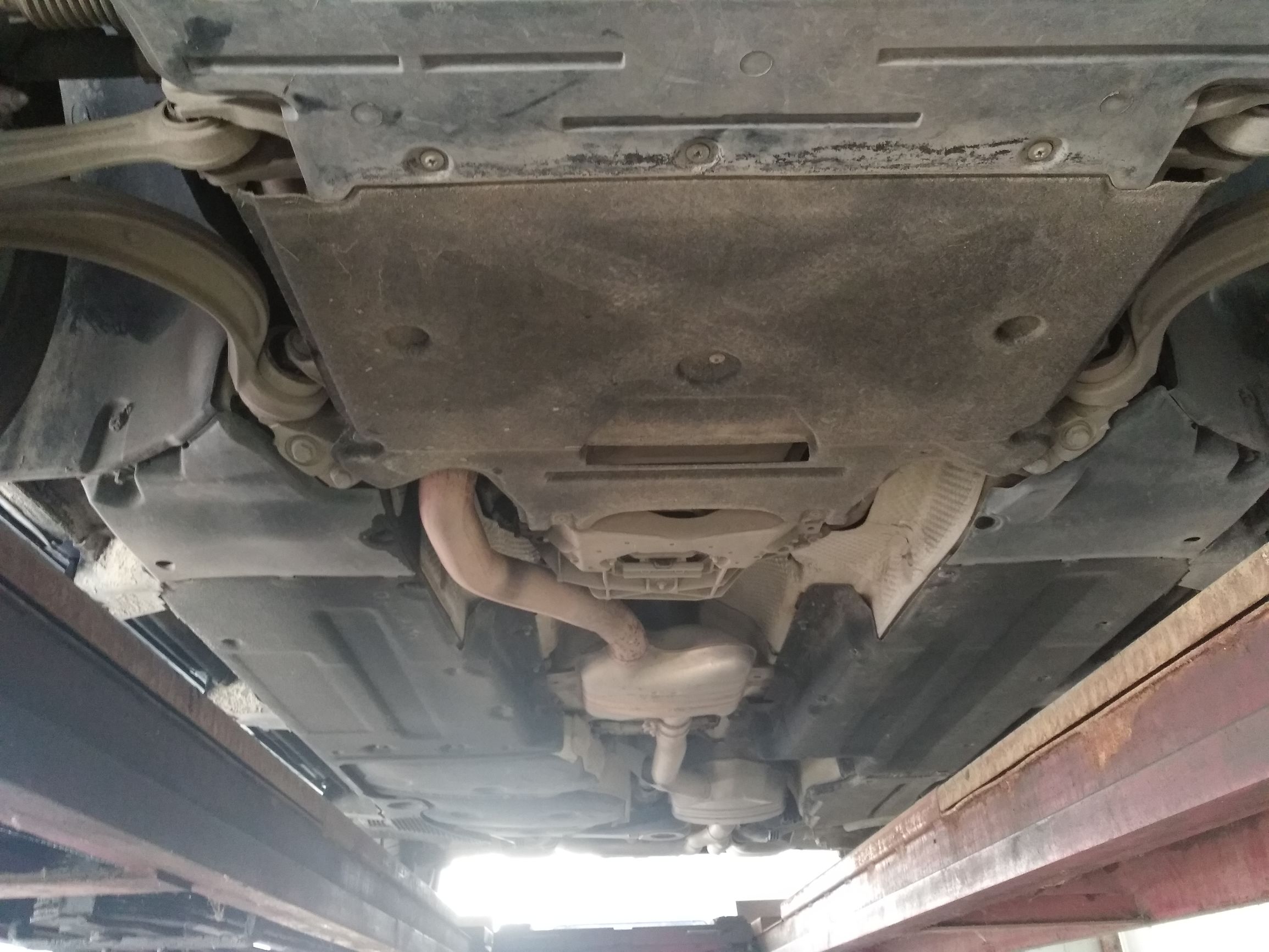 配置差价10万，卖家竟然低配充高配卖，吓的我赶紧买包辣条压压惊