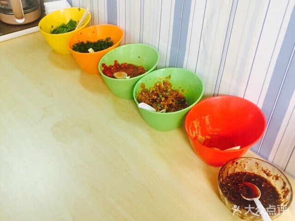 武汉那些永远都在排队的店,这家店每次去都排队生意火爆10年