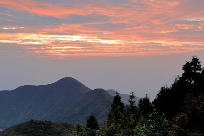 金秋自驾游最佳路线,金秋自驾旅游最新视频