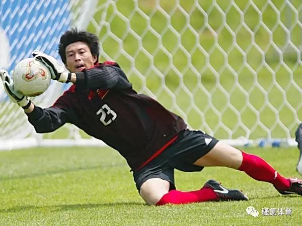 谁说当门将的一定都是身高马大的