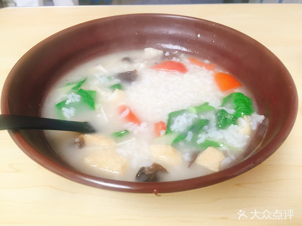 武汉那些永远都在排队的店,这家店每次去都排队生意火爆10年