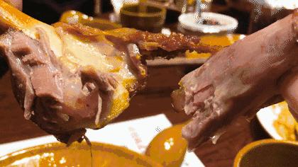 特别好吃的烤全羊,超级好吃的新疆烤全羊