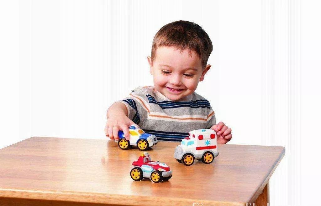 3岁前宝宝每天玩什么？爸妈看过来……