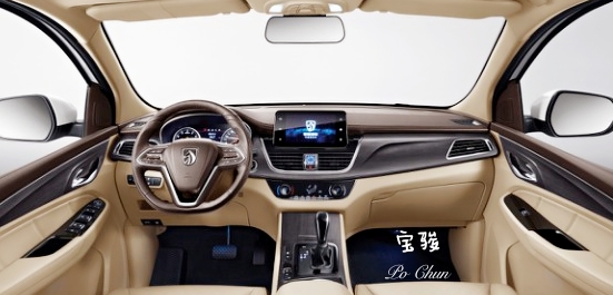 10万元的宝骏730,17款宝骏730最高配功能介绍