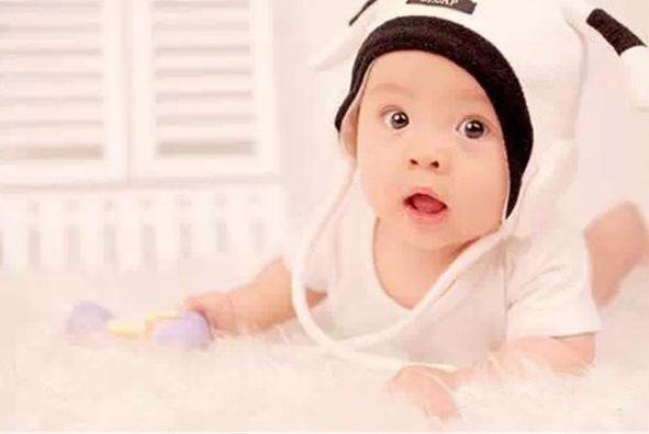 鸡宝宝好听的男孩名字,2017年的鸡男孩起什么名字好