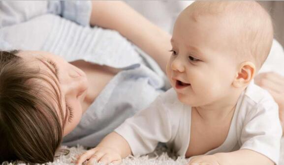 鸡宝宝好听的男孩名字,2017年的鸡男孩起什么名字好