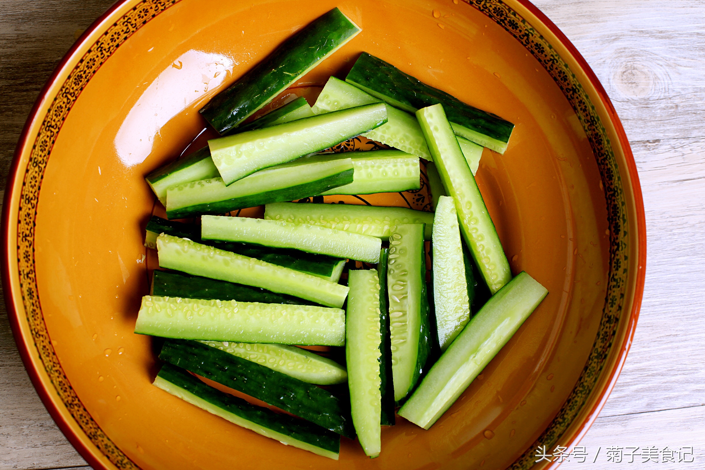 鱼片爽滑细嫩,花鲢水煮活鱼怎么切鱼片