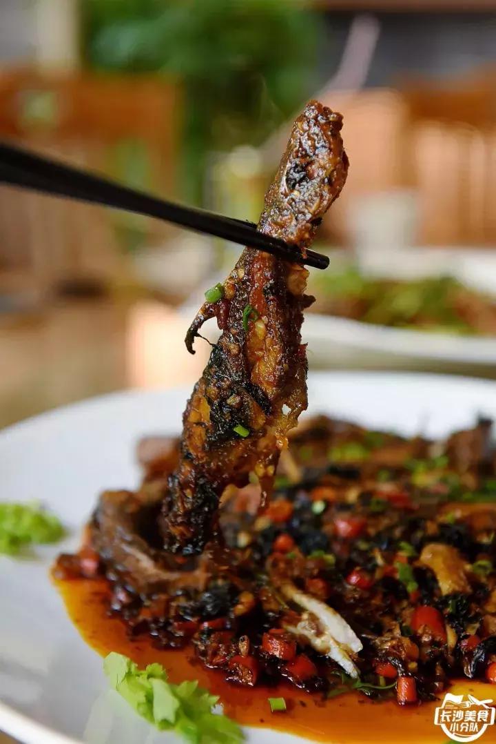 长沙很出名的一家小餐馆,长沙一家又便宜又有趣的餐馆