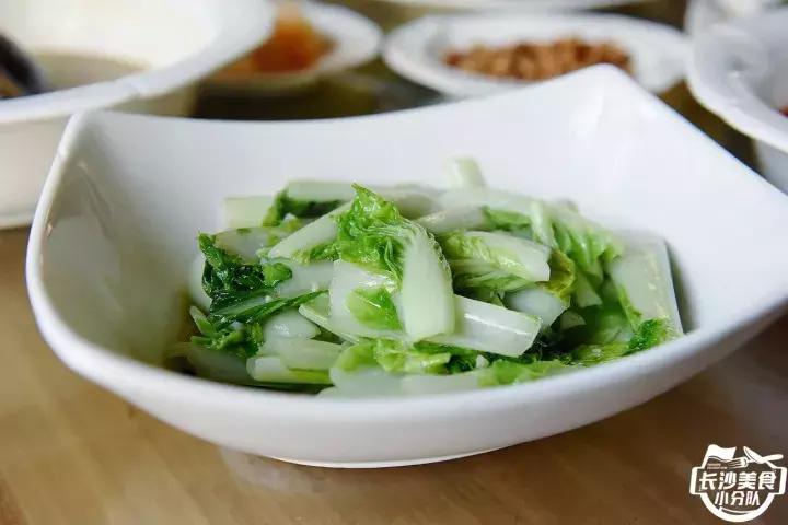 长沙很出名的一家小餐馆,长沙一家又便宜又有趣的餐馆