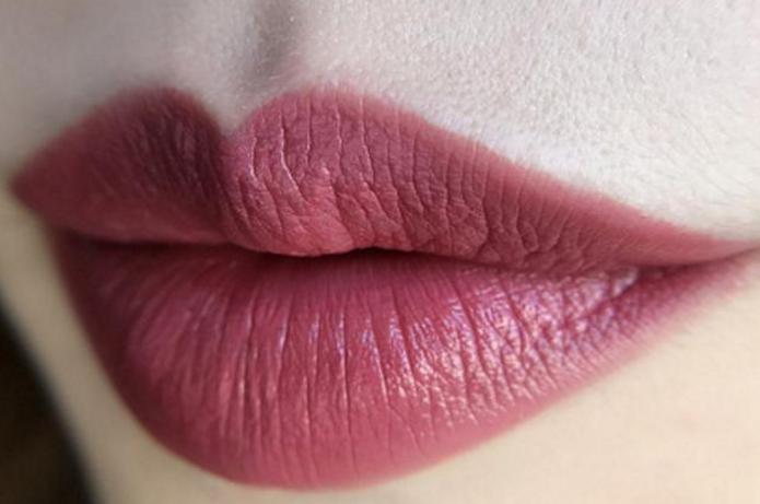 一支58块的口红,一支口红35元