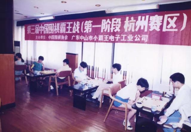 还记得小霸王游戏机么,还记得我们学过的手指游戏吗