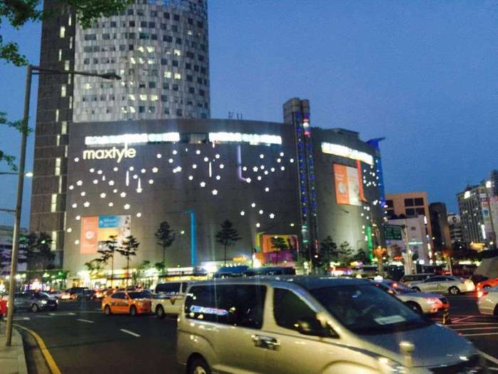 韩国东大门的衣服好不好,东大门韩国服装高端品牌