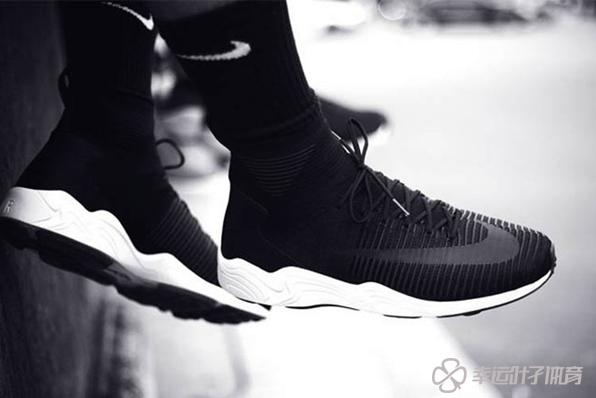 耐克吕布偏大偏小,为什么都感觉nike吕布好看