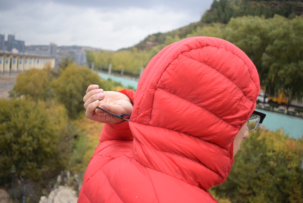 均价500左右的羽绒服品牌,价位500左右羽绒服白色短款