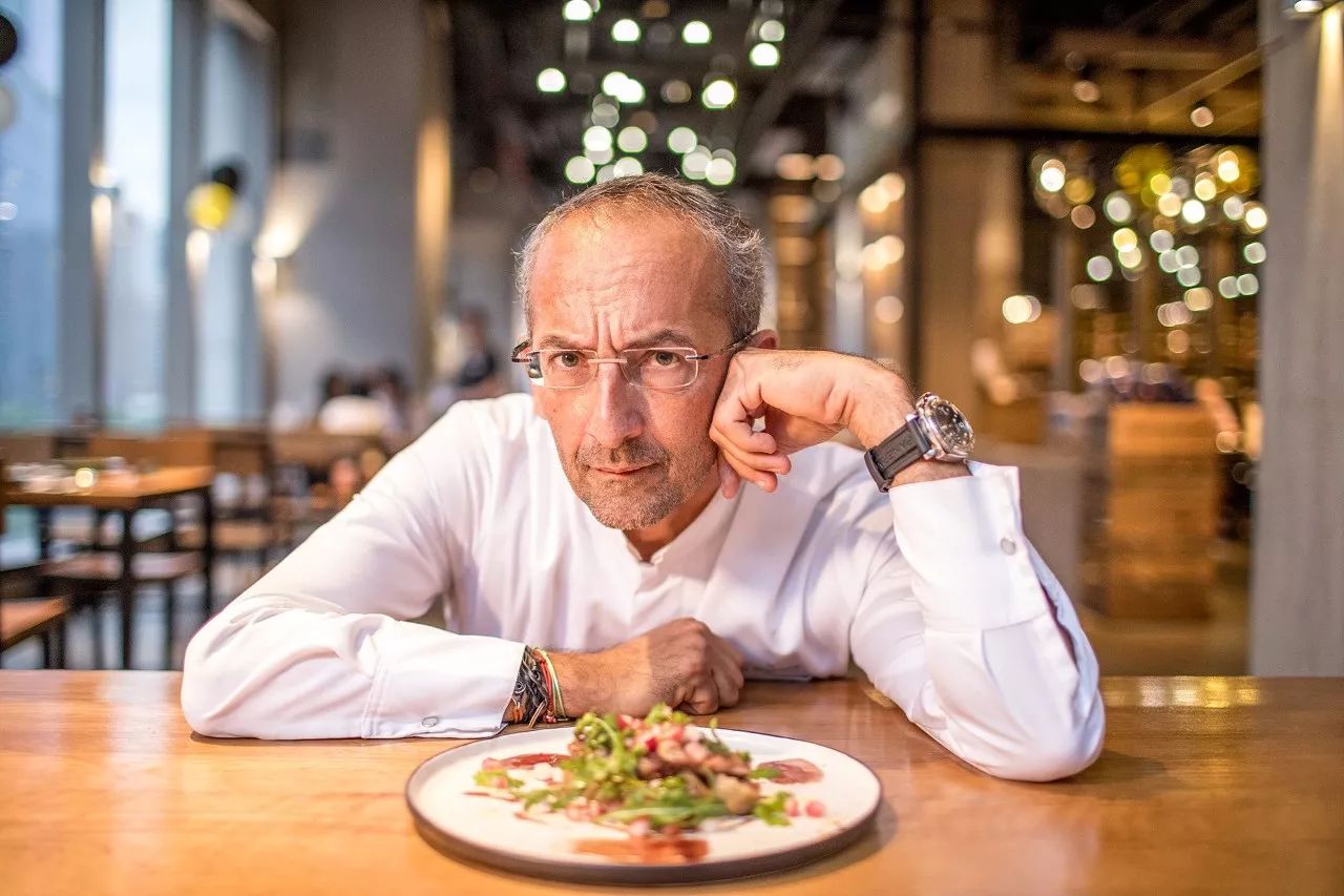 海归美女的西餐厅不得了！用舒芙蕾征服了米其林大厨，来合作菜品