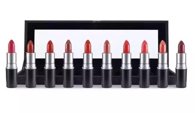 明星晒自己口红,晒男朋友口红