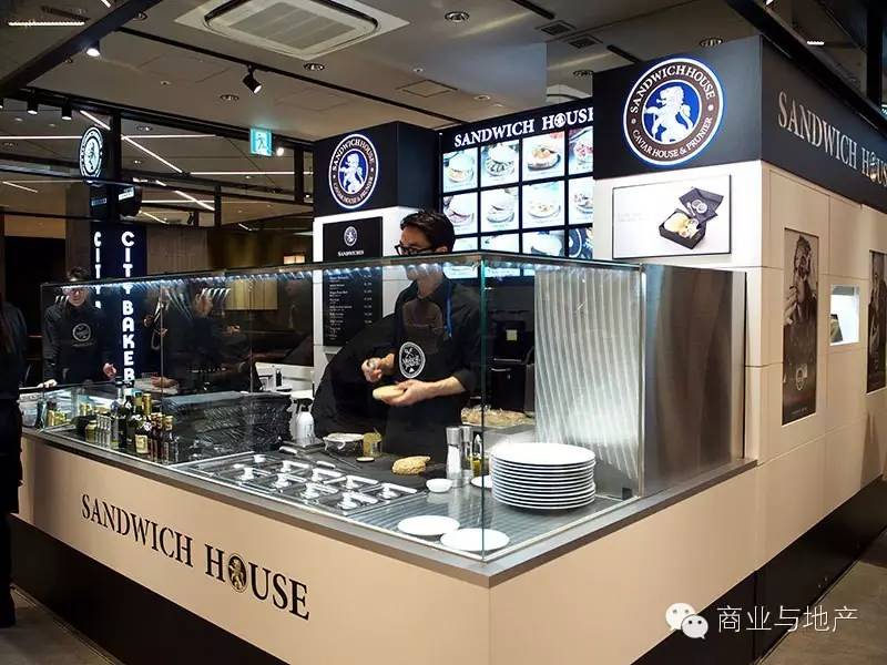 海外爆买族正激活日本，东京银座为此开出了最大商业体和最大免税店。。。