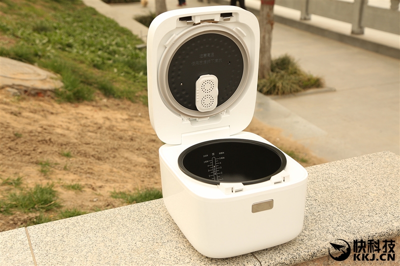 小米1.6l电饭煲对比测评,小米999元电饭煲评测