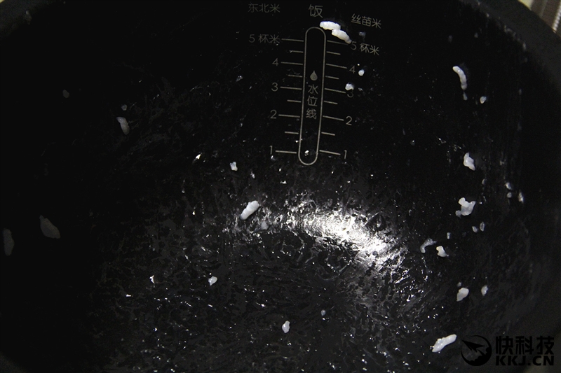 小米1.6l电饭煲对比测评,小米999元电饭煲评测